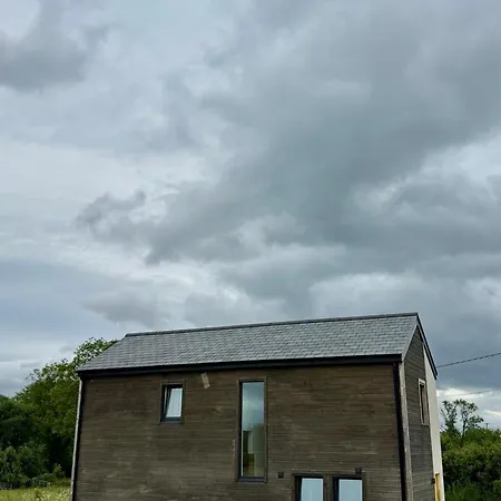 Nettles & Petals 度假居 *