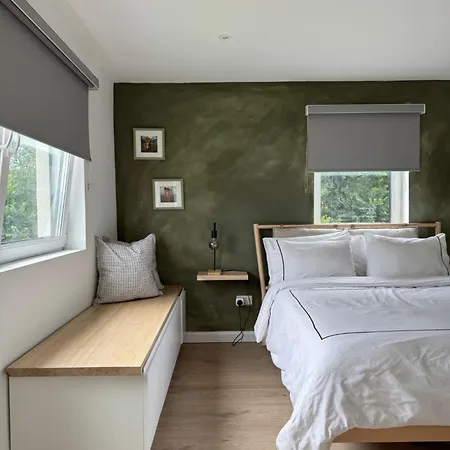 Ferienhaus Nettles & Petals *