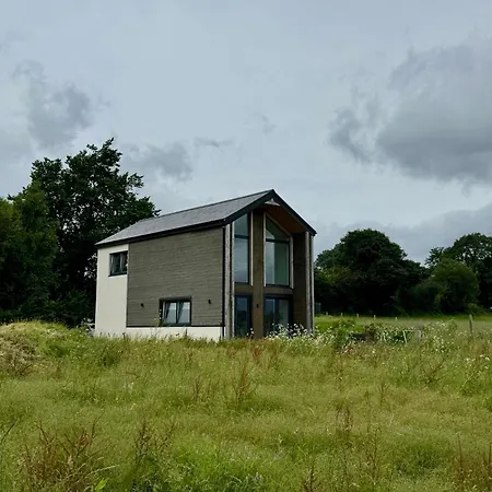 Nettles & Petals 度假居 *