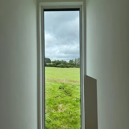 Nettles & Petals 肯梅尔